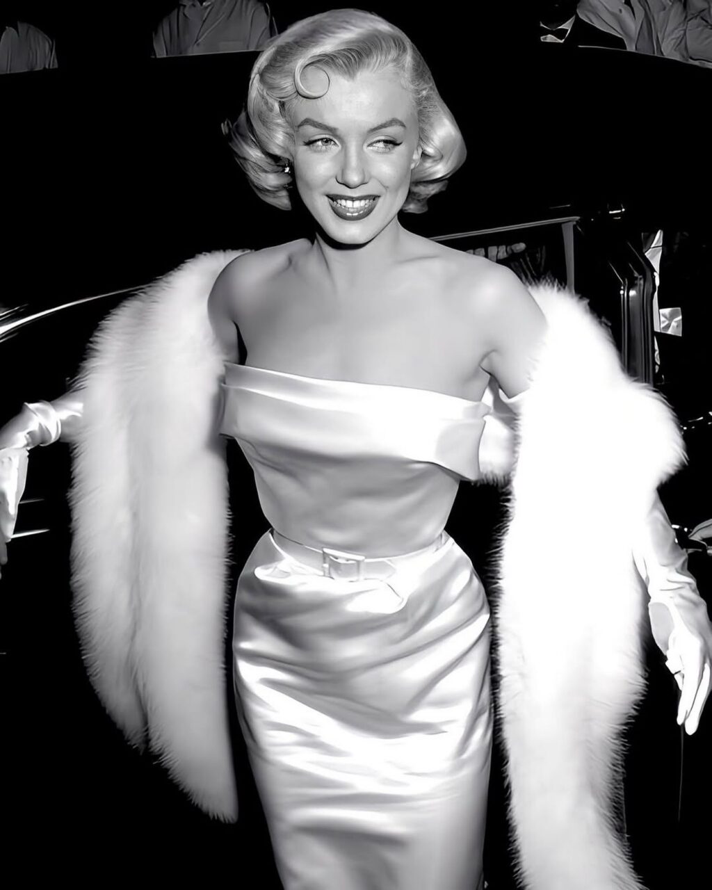 Instagram post from lesposedigiulio_gaudiosi. This post is in position 4.